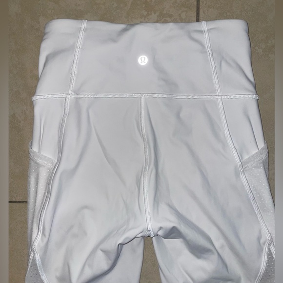 LULULEMON - White Leggings with Mesh Detail Size 4 - Picture 4 of 7